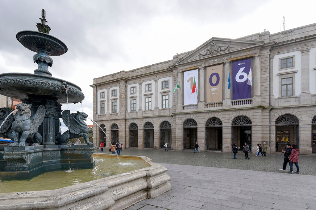 Diplomados da Universidade do Porto já podem pedir certidões digitais com assinatura qualificada